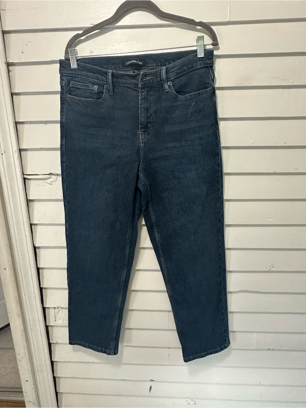 Calvin Klein women’s size10 straight leg Dark Blue Straight Jeans